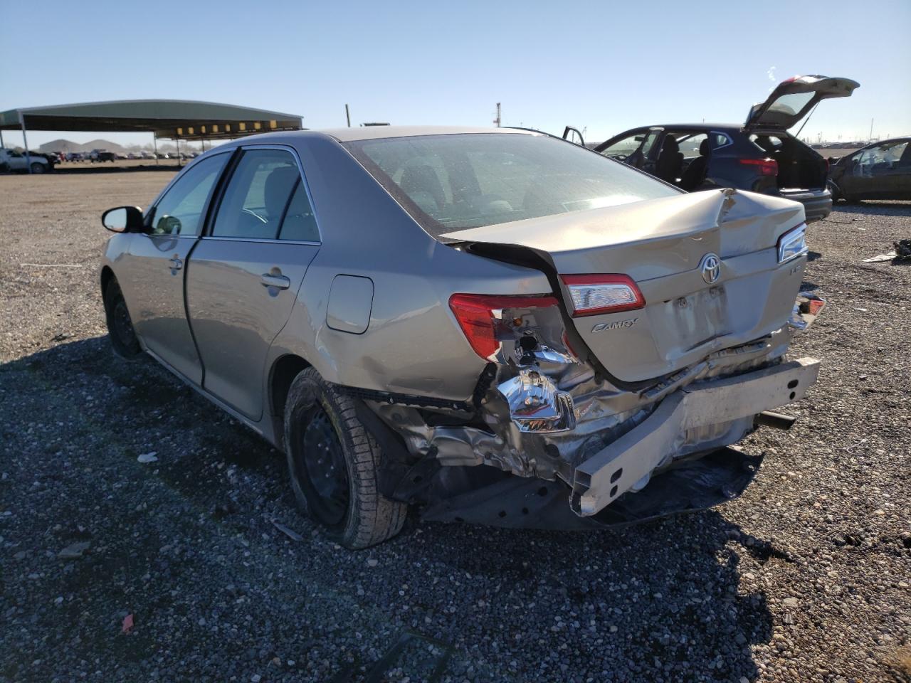 Photo 3 from auction – 2014 TOYOTA CAMRY L with VIN 4T1BF1FK2EU379486