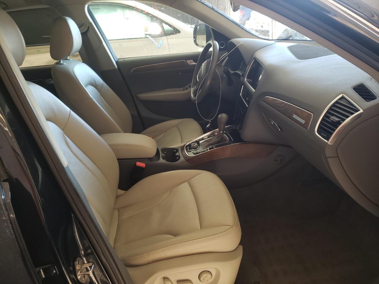 Photo 5 from auction – 2012 AUDI Q5 PREMIUM with VIN WA1DKAFP8CA088472