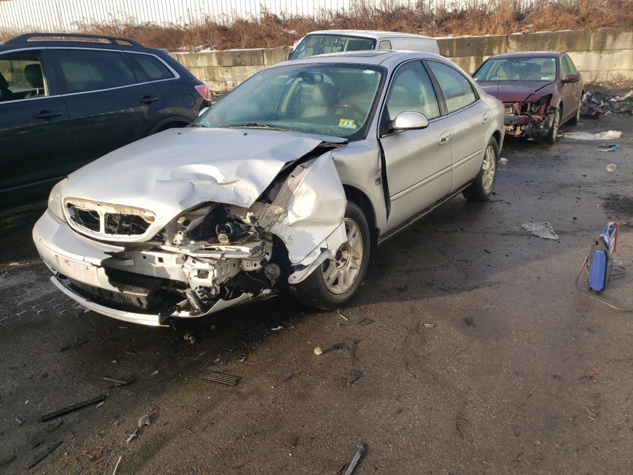 Photo 2 from auction – 2005 MERCURY SABLE LS P with VIN 1MEFM55S35A610853