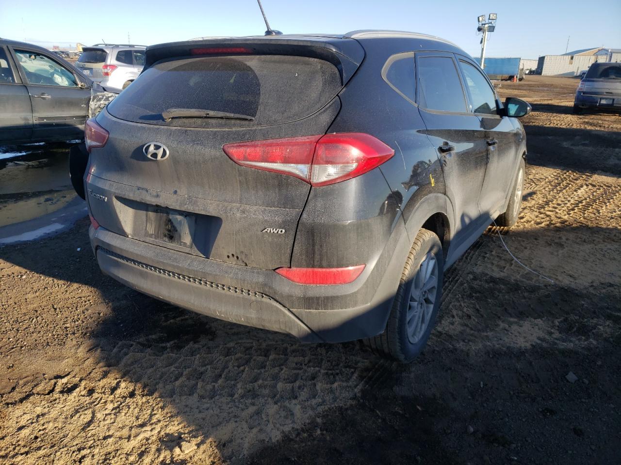 Photo 4 from auction – 2017 HYUNDAI TUCSON LIM with VIN KM8J3CA4XHU476674