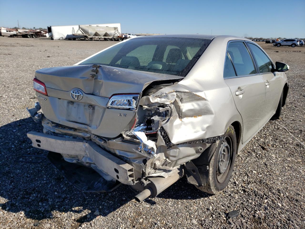 Photo 4 from auction – 2014 TOYOTA CAMRY L with VIN 4T1BF1FK2EU379486
