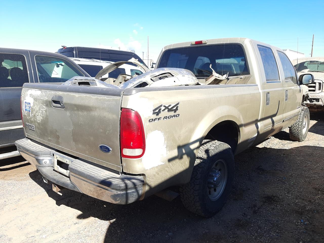 Photo 4 from auction – 2000 FORD F250 SUPER with VIN 3FTNW21F2YMA45467