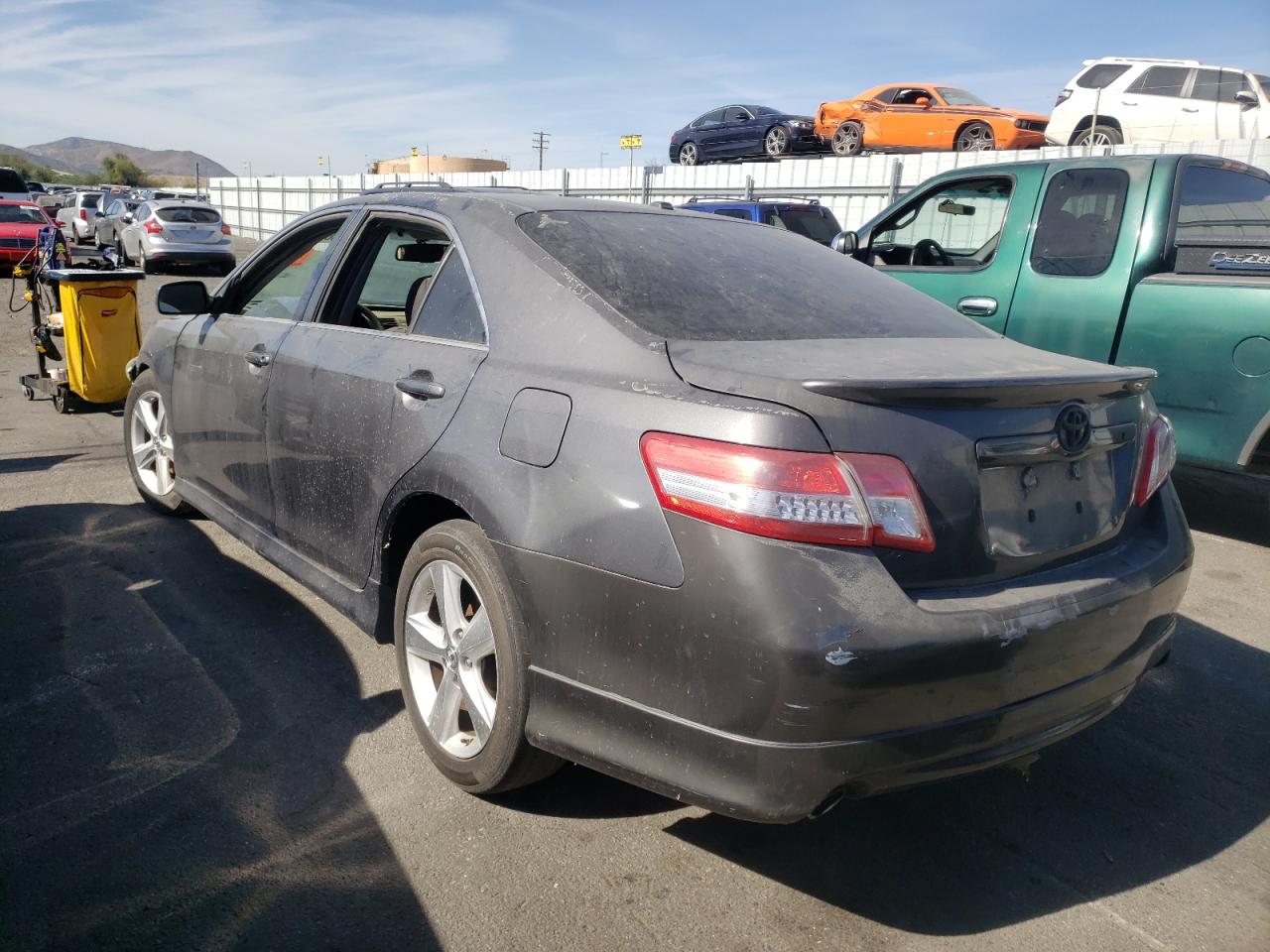 Photo 3 from auction – 2011 TOYOTA CAMRY BASE with VIN 4T1BF3EK0BU612774