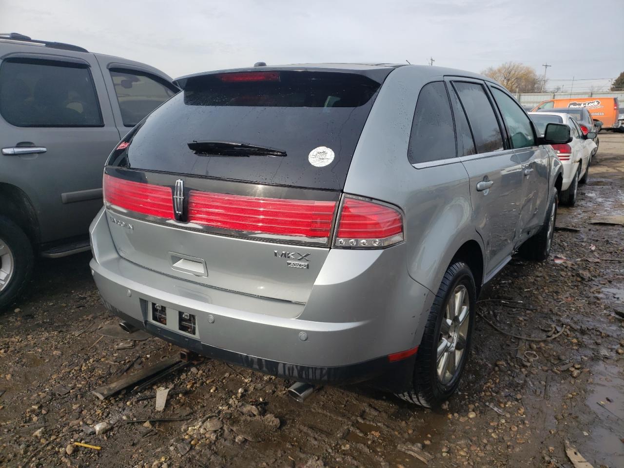 Photo 4 from auction – 2007 LINCOLN MKX with VIN 2LMDU88C07BJ35488