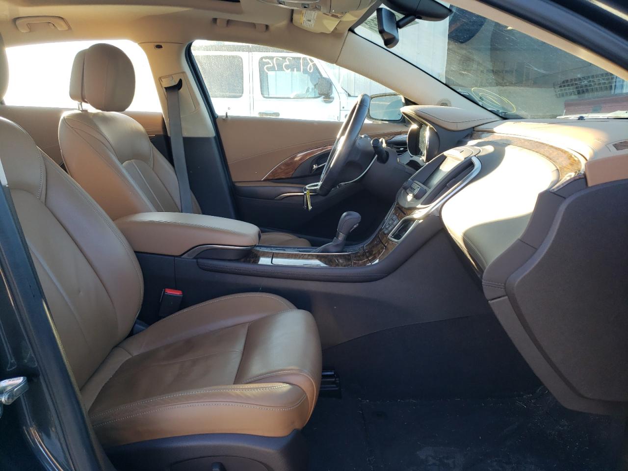 Photo 5 from auction – 2014 BUICK LACROSSE with VIN 1G4GB5GR9EF203446