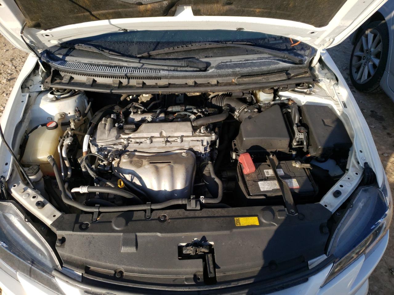 Photo 7 from auction – 2015 TOYOTA SCION TC with VIN JTKJF5C77F3090675