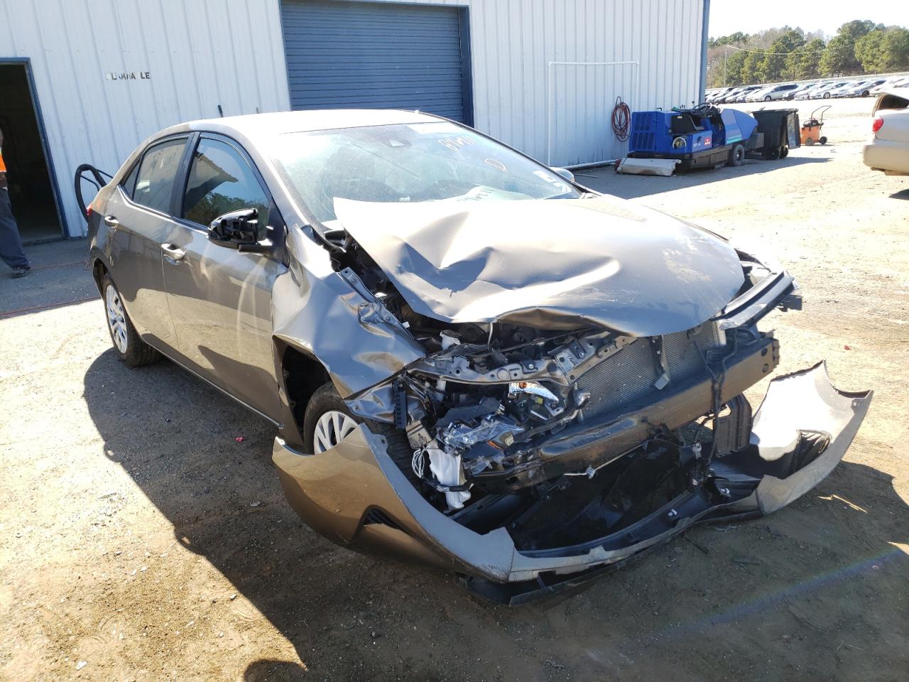 Photo 1 from auction – 2019 TOYOTA COROLLA L with VIN 5YFBURHEXKP876911