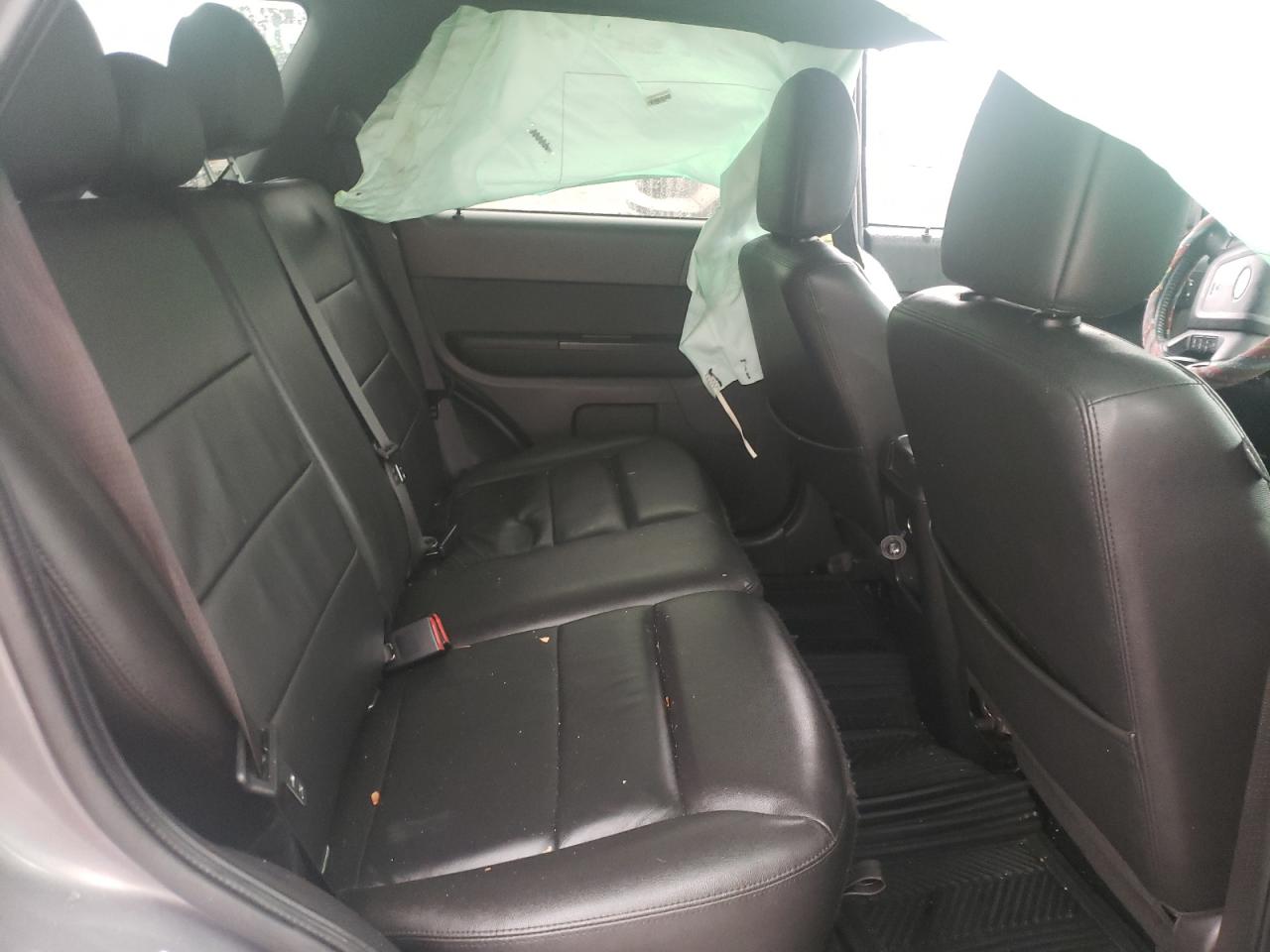 Photo 6 from auction – 2011 FORD ESCAPE LIM with VIN 1FMCU9EG2BKB88163