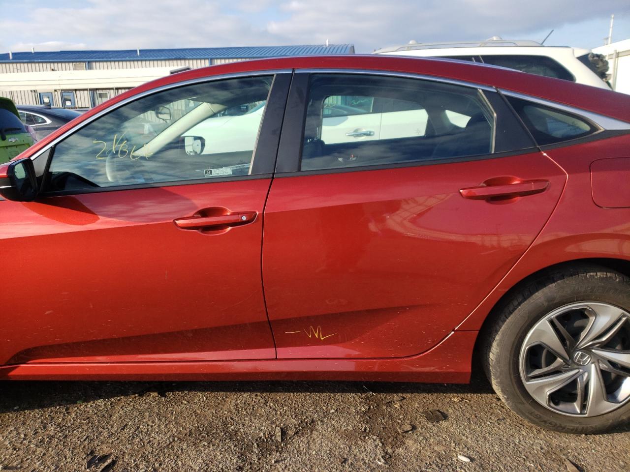 Photo 9 from auction – 2019 HONDA CIVIC LX with VIN 2HGFC2F62KH548462