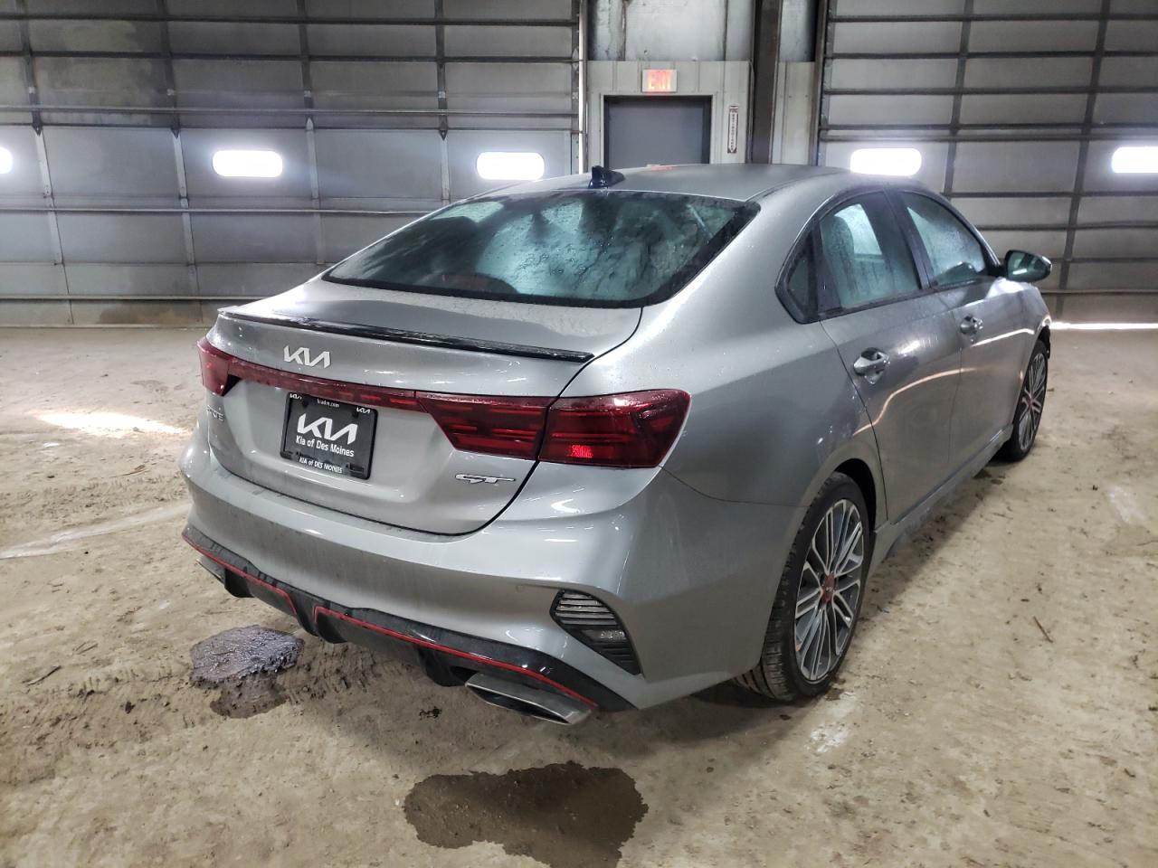 Photo 4 from auction – 2022 KIA FORTE GT with VIN 3KPF44AC6NE431617