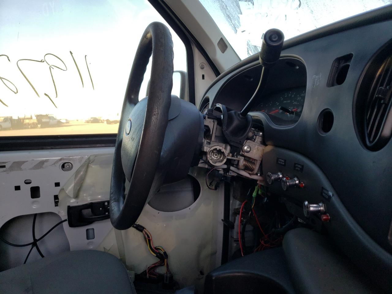Photo 9 from auction – 2006 FORD ECONOLINE with VIN 1FTNE24W76HA50289