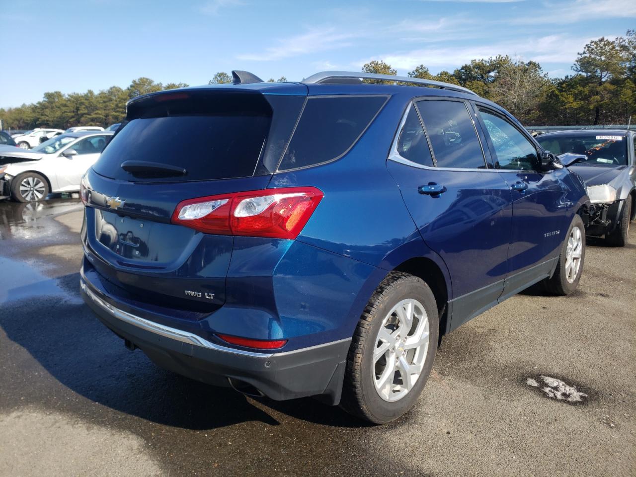 Photo 4 from auction – 2019 CHEVROLET EQUINOX LT with VIN 2GNAXVEX4K6262138