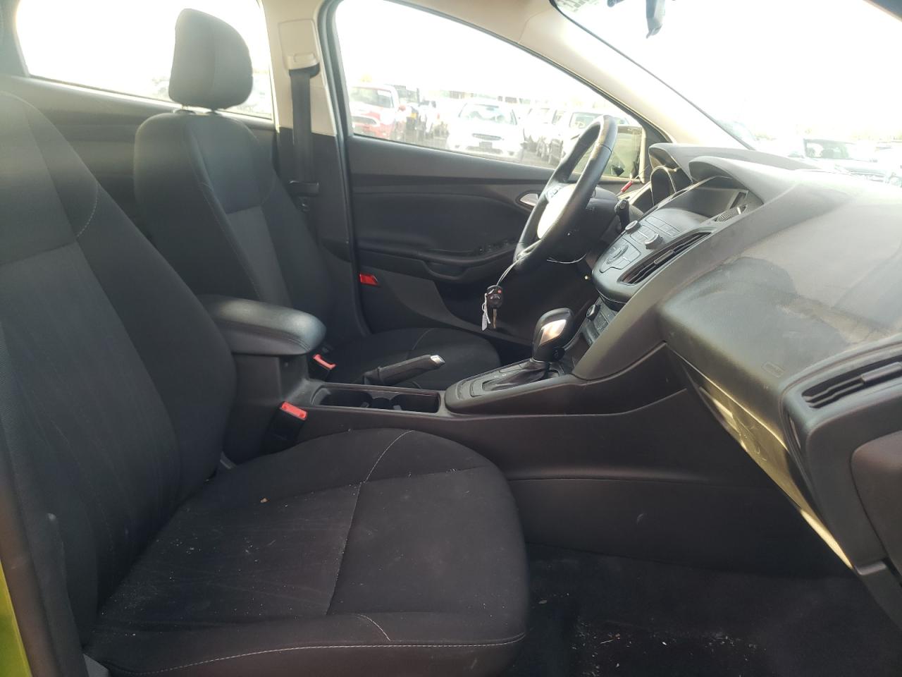 Photo 5 from auction – 2018 FORD FOCUS SE with VIN 1FADP3K25JL279254