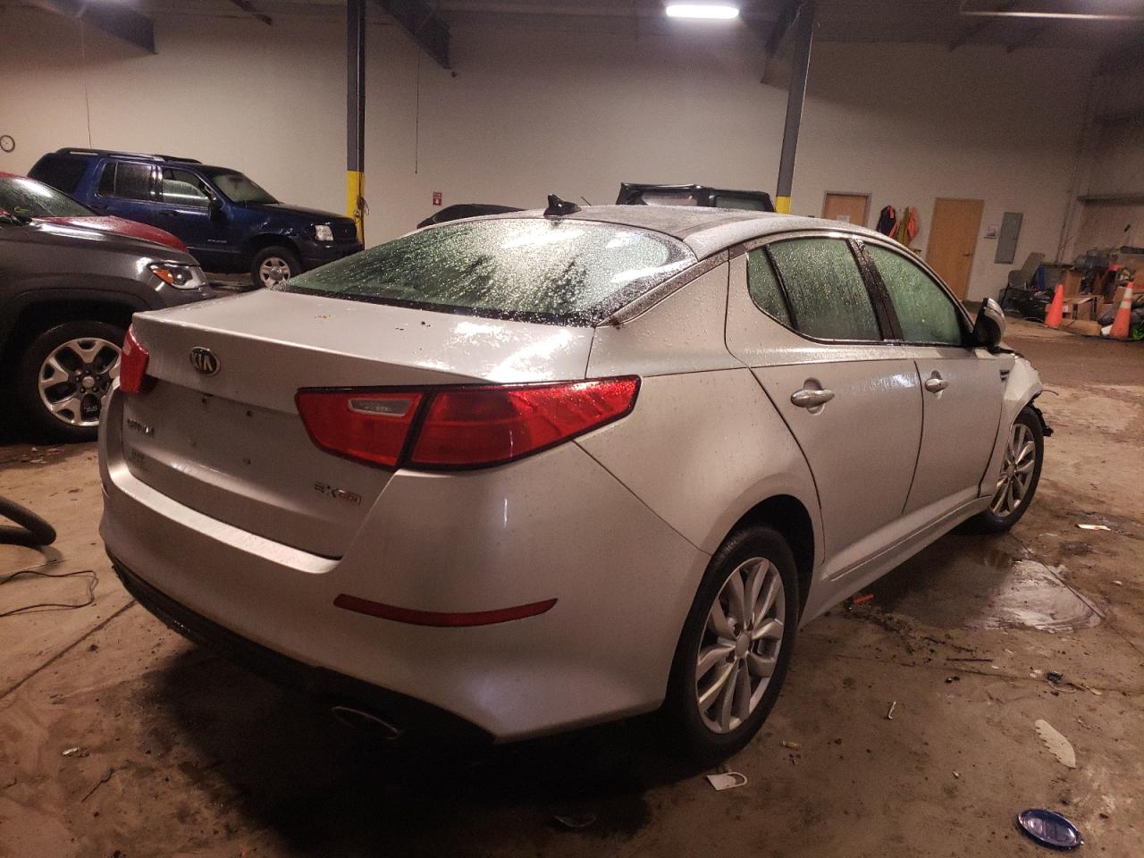 Photo 4 from auction – 2014 KIA OPTIMA EX with VIN 5XXGN4A79EG267954