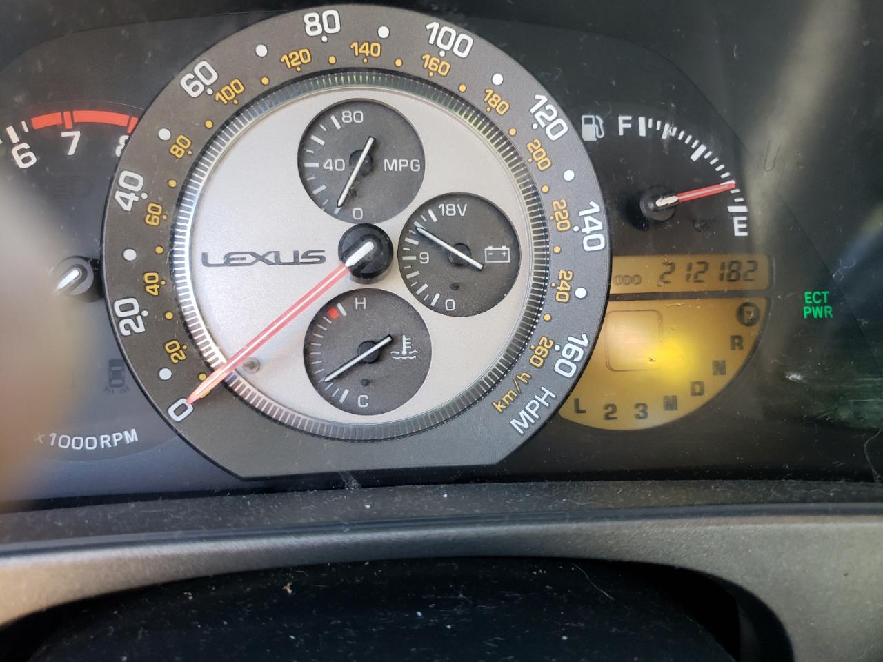 Photo 8 from auction – 2001 LEXUS IS 300 with VIN JTHBD182410025816