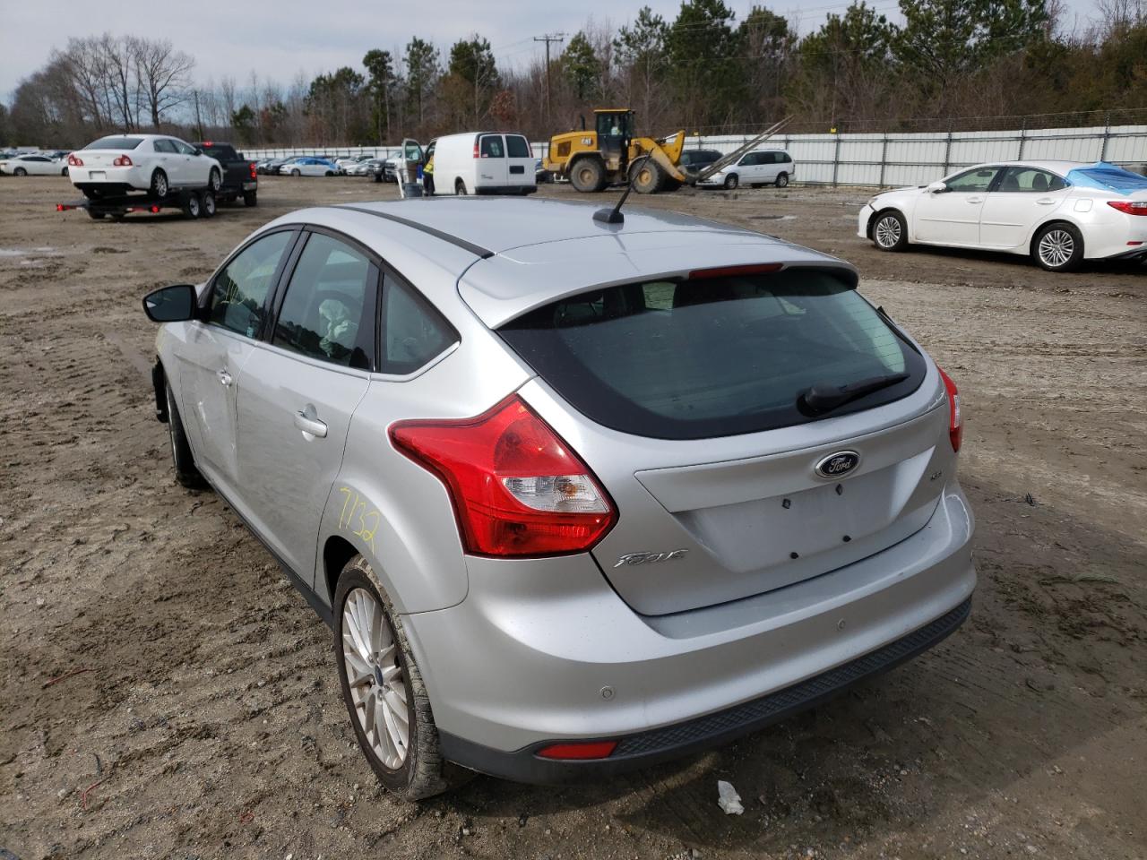 Photo 3 from auction – 2012 FORD FOCUS SEL with VIN 1FAHP3M24CL309118