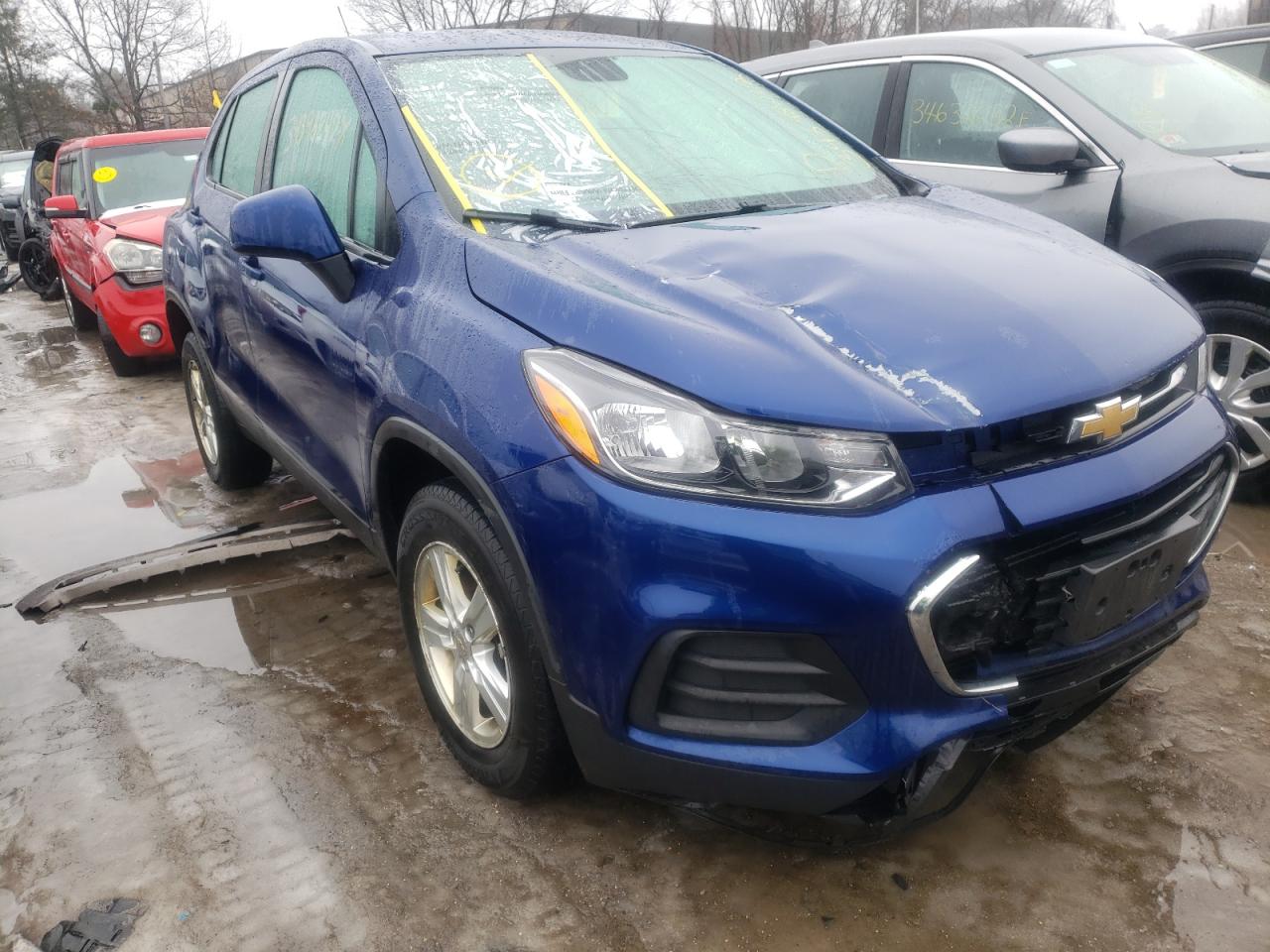 CHEVROLET TRAX LS 2017 with VIN 3GNCJNSB9HL195866 - Photo from auction