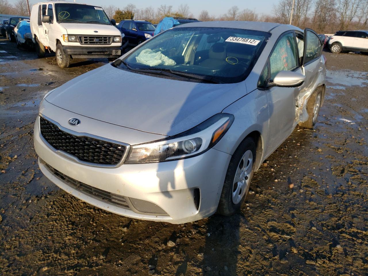 Photo 2 from auction – 2017 KIA FORTE LX with VIN 3KPFK4A74HE145519