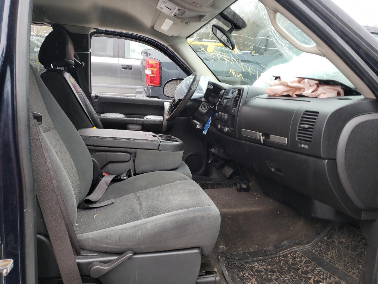 Photo 5 from auction – 2008 CHEVROLET SILVERADO with VIN 1GCHK29K78E115058