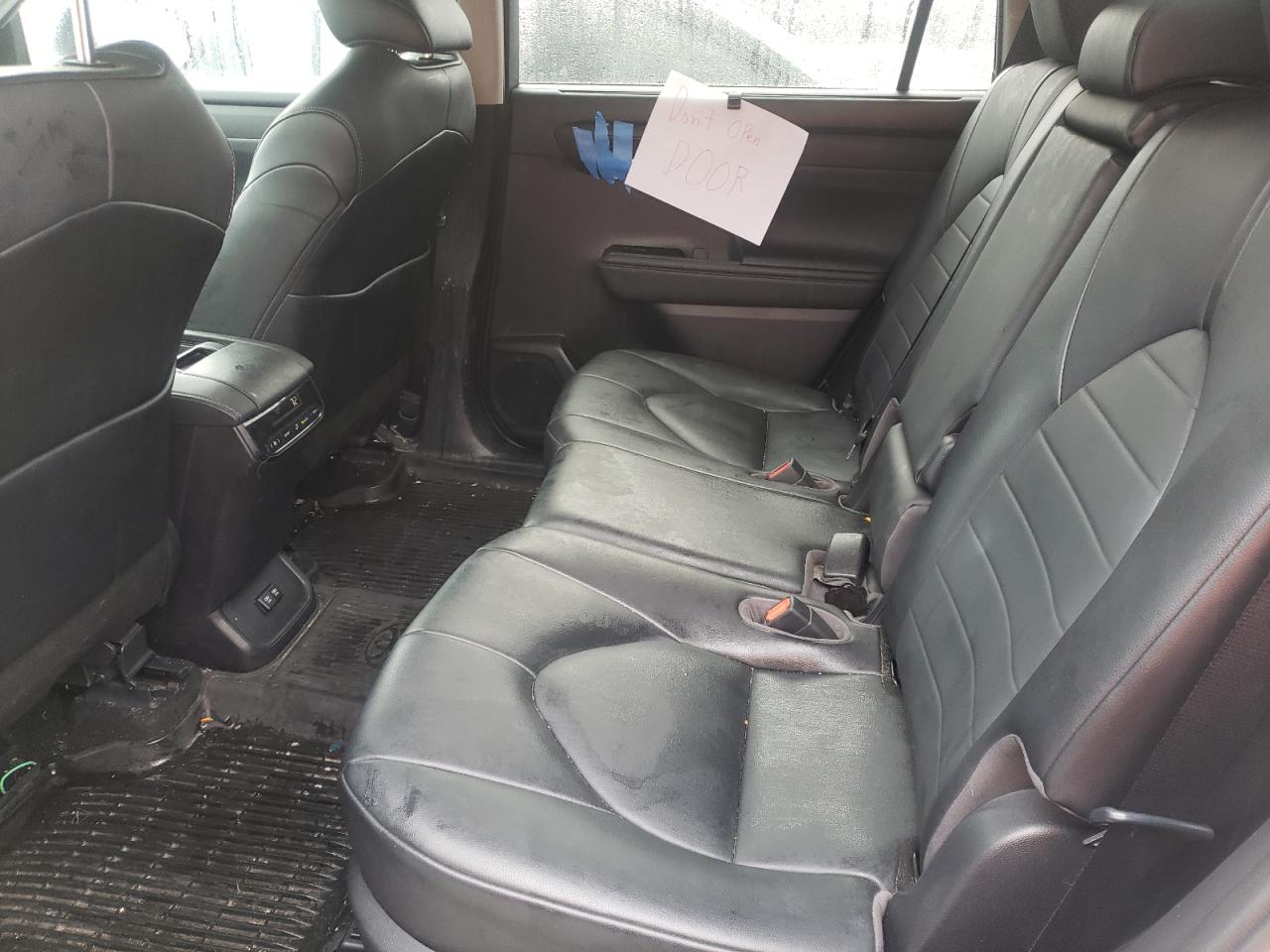 Photo 6 from auction – 2021 TOYOTA HIGHLANDER with VIN 5TDGZRBH7MS544929