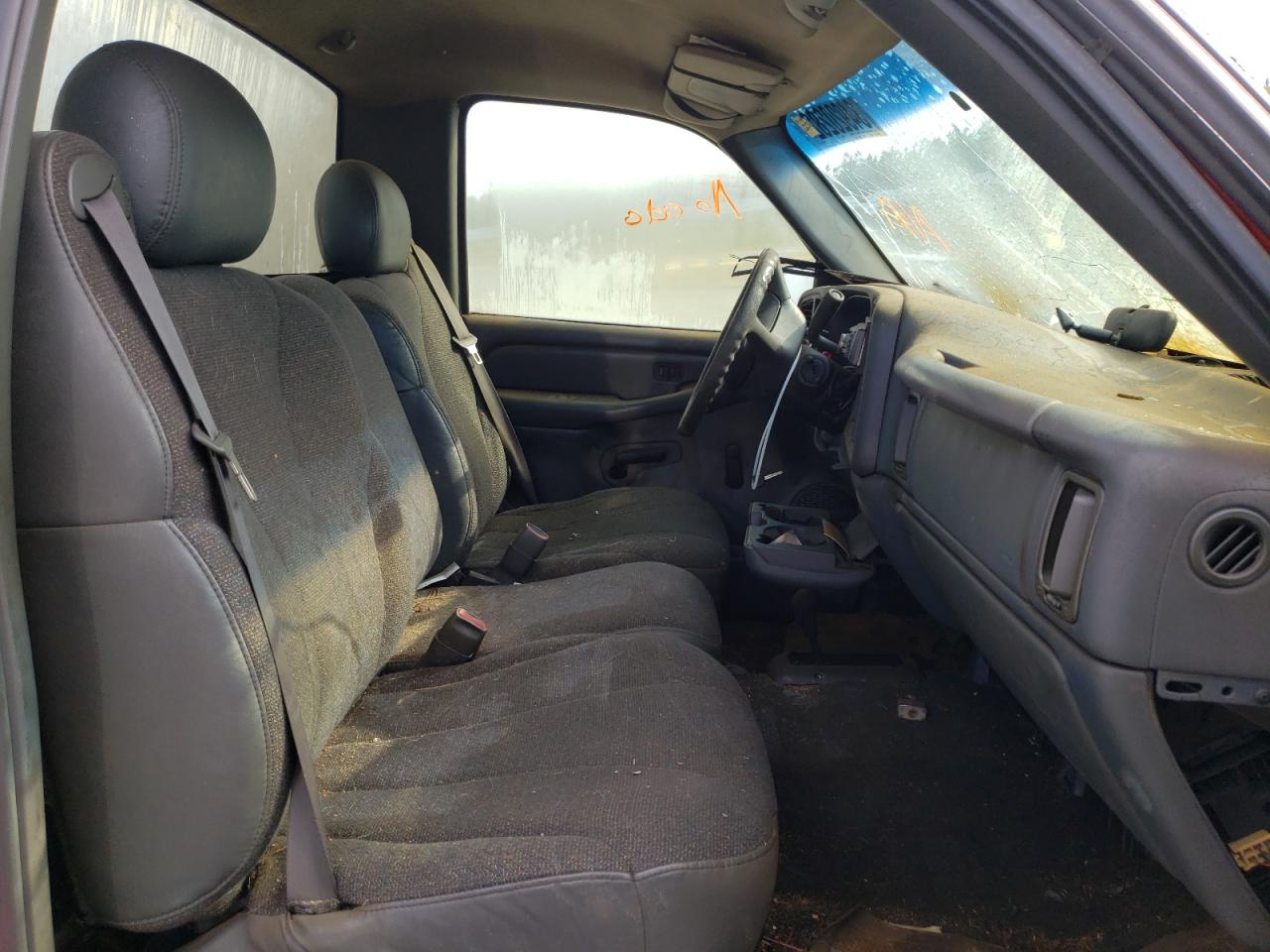 Photo 5 from auction – 2000 CHEVROLET SILVERADO with VIN 1GCEK14W5YZ194777