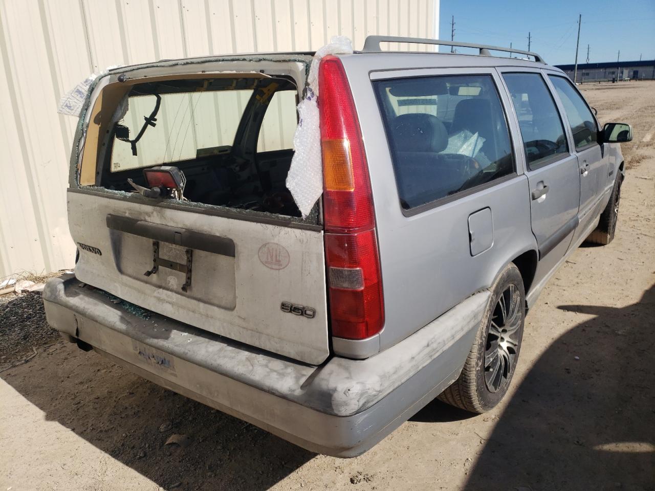 Photo 4 from auction – 1995 VOLVO 850 with VIN YV1LW571XS2107808