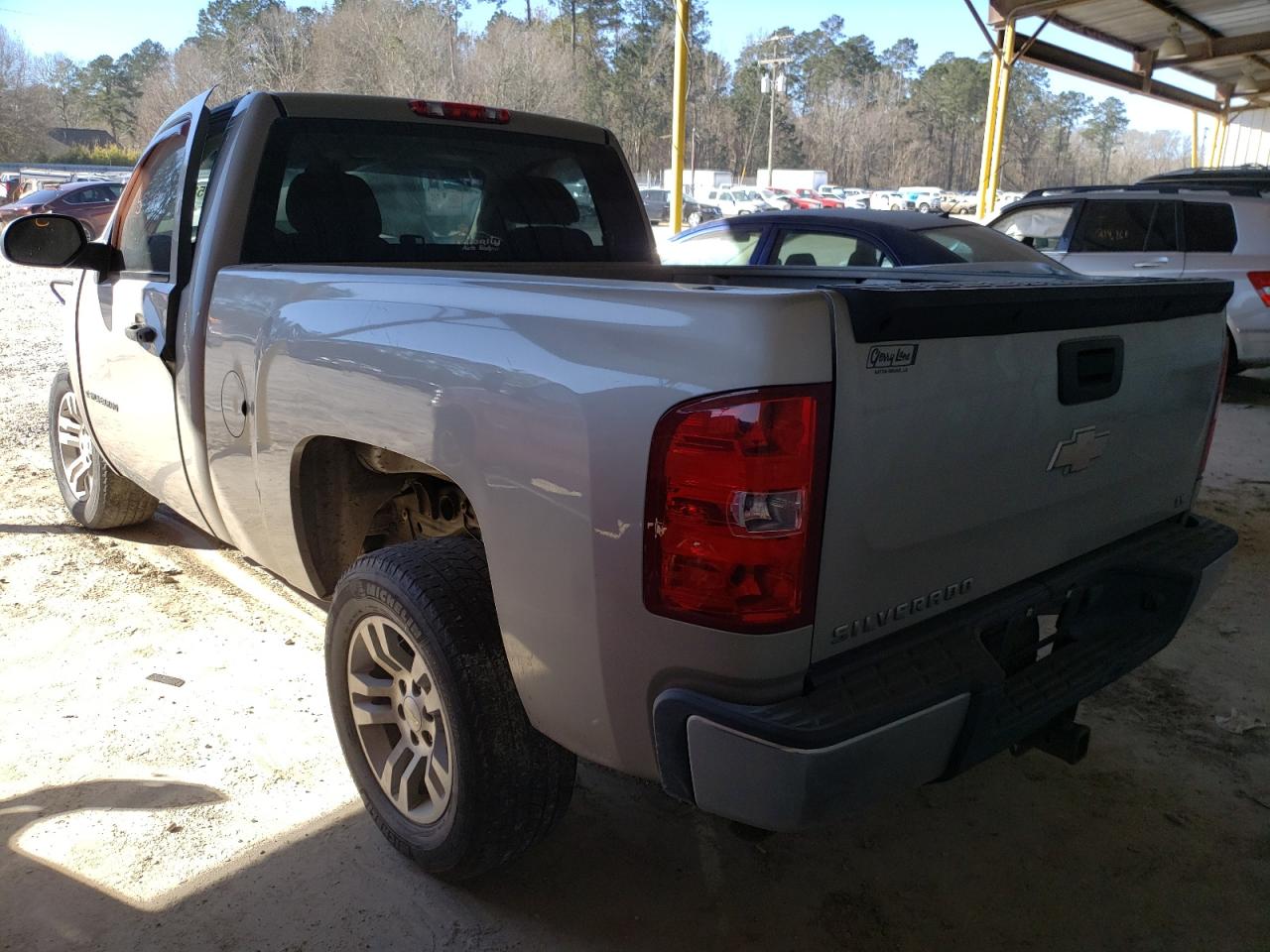 Photo 3 from auction – 2008 CHEVROLET SILVERADO with VIN 1GCEC14X58Z303230