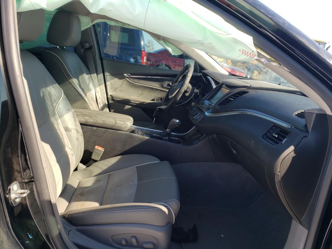 Photo 5 from auction – 2015 CHEVROLET IMPALA LT with VIN 1G1115SL0FU132305
