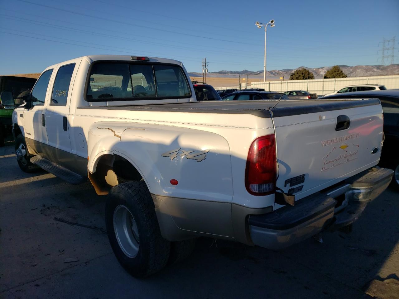 Photo 3 from auction – 2000 FORD F350 SUPER with VIN 1FTWW33F9YEA54826