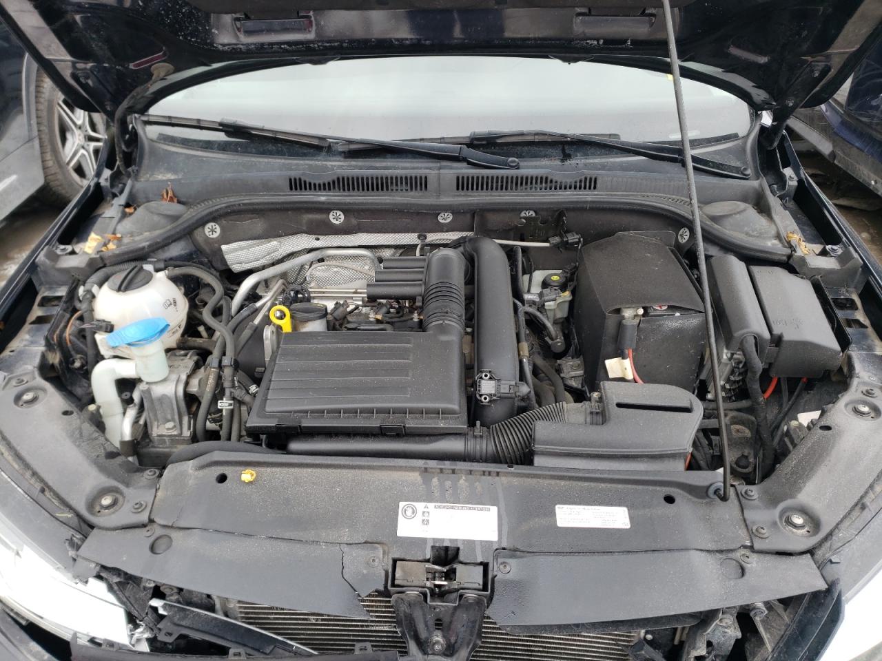 Photo 7 from auction – 2017 VOLKSWAGEN JETTA SE with VIN 3VWDB7AJ7HM301141
