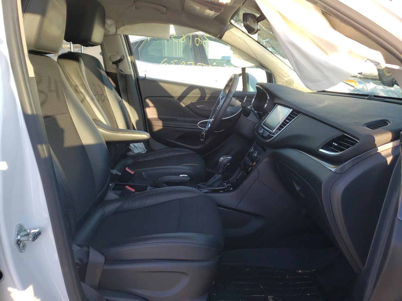 Photo 5 from auction – 2017 BUICK ENCORE PRE with VIN KL4CJASB2HB228932