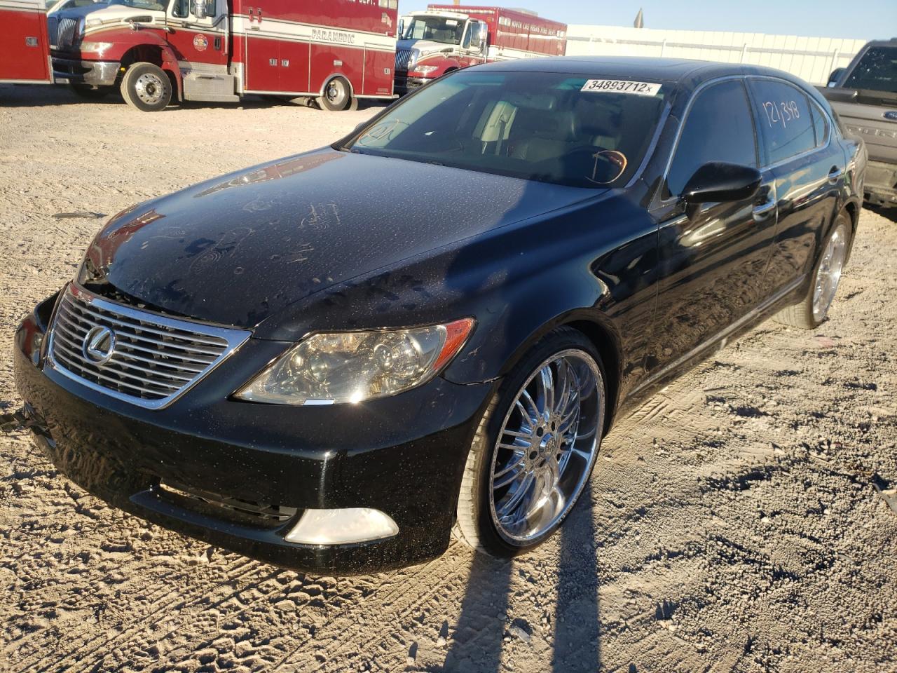 Photo 2 from auction – 2008 LEXUS LS 460L with VIN JTHGL46F985030412