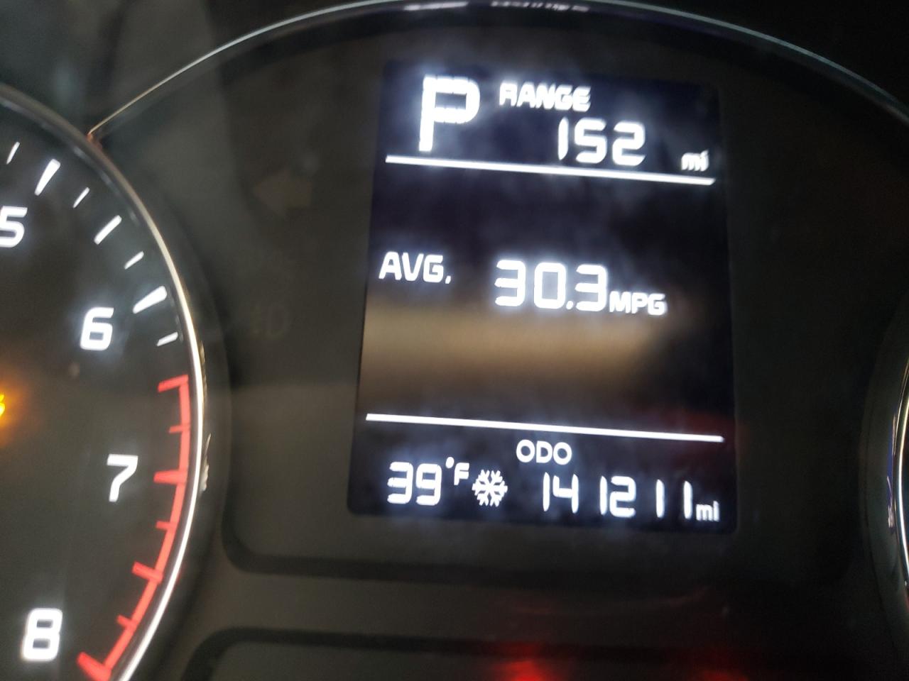 Photo 8 from auction – 2017 KIA FORTE LX with VIN 3KPFK4A74HE145519