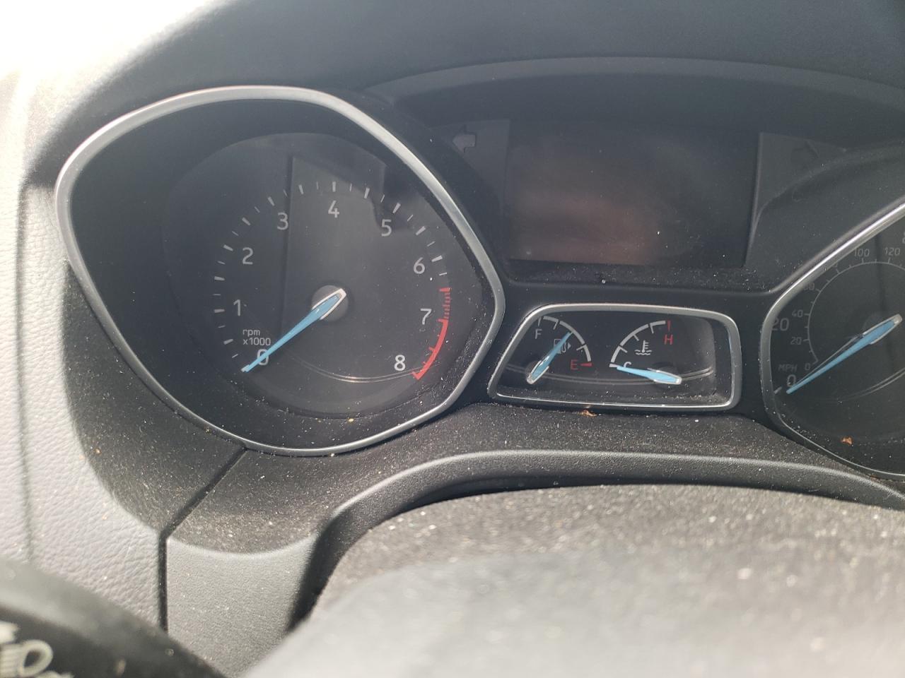 Photo 8 from auction – 2018 FORD FOCUS SE with VIN 1FADP3K26JL200626