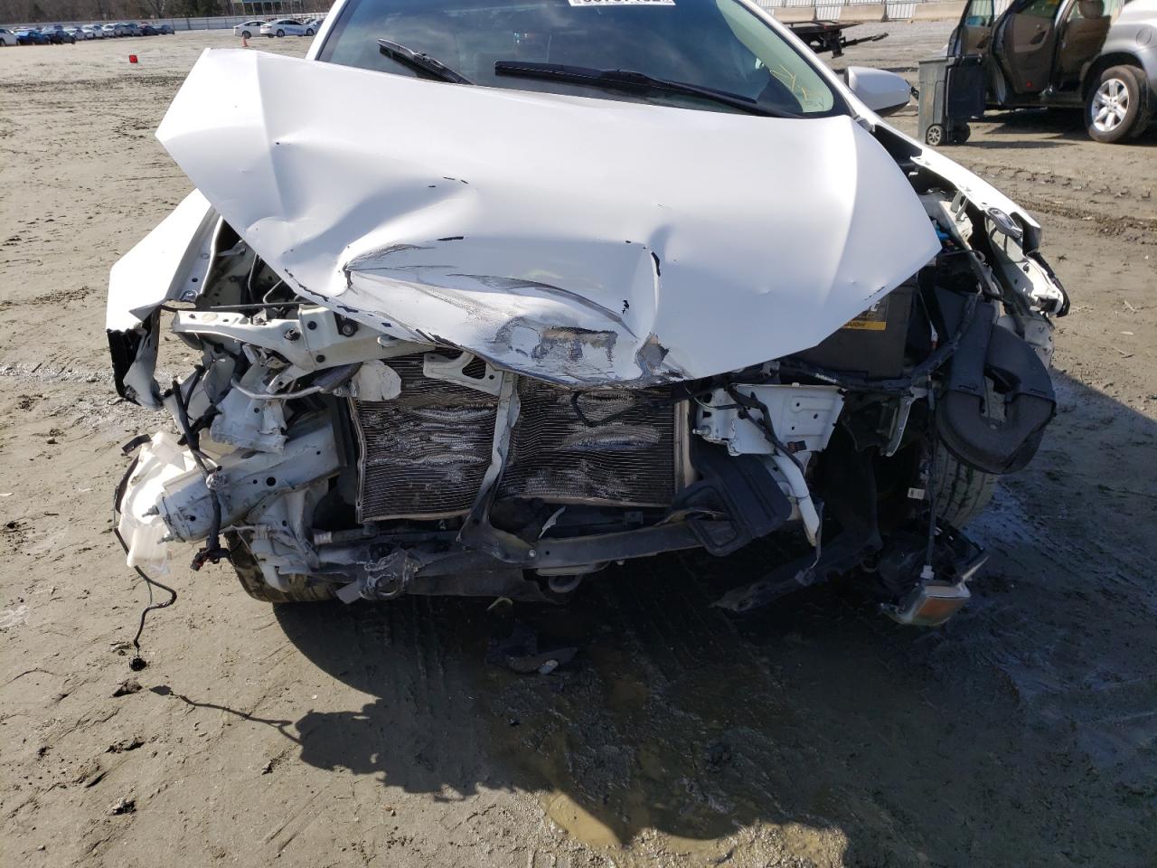 Photo 9 from auction – 2015 TOYOTA COROLLA L with VIN 2T1BURHE5FC378153