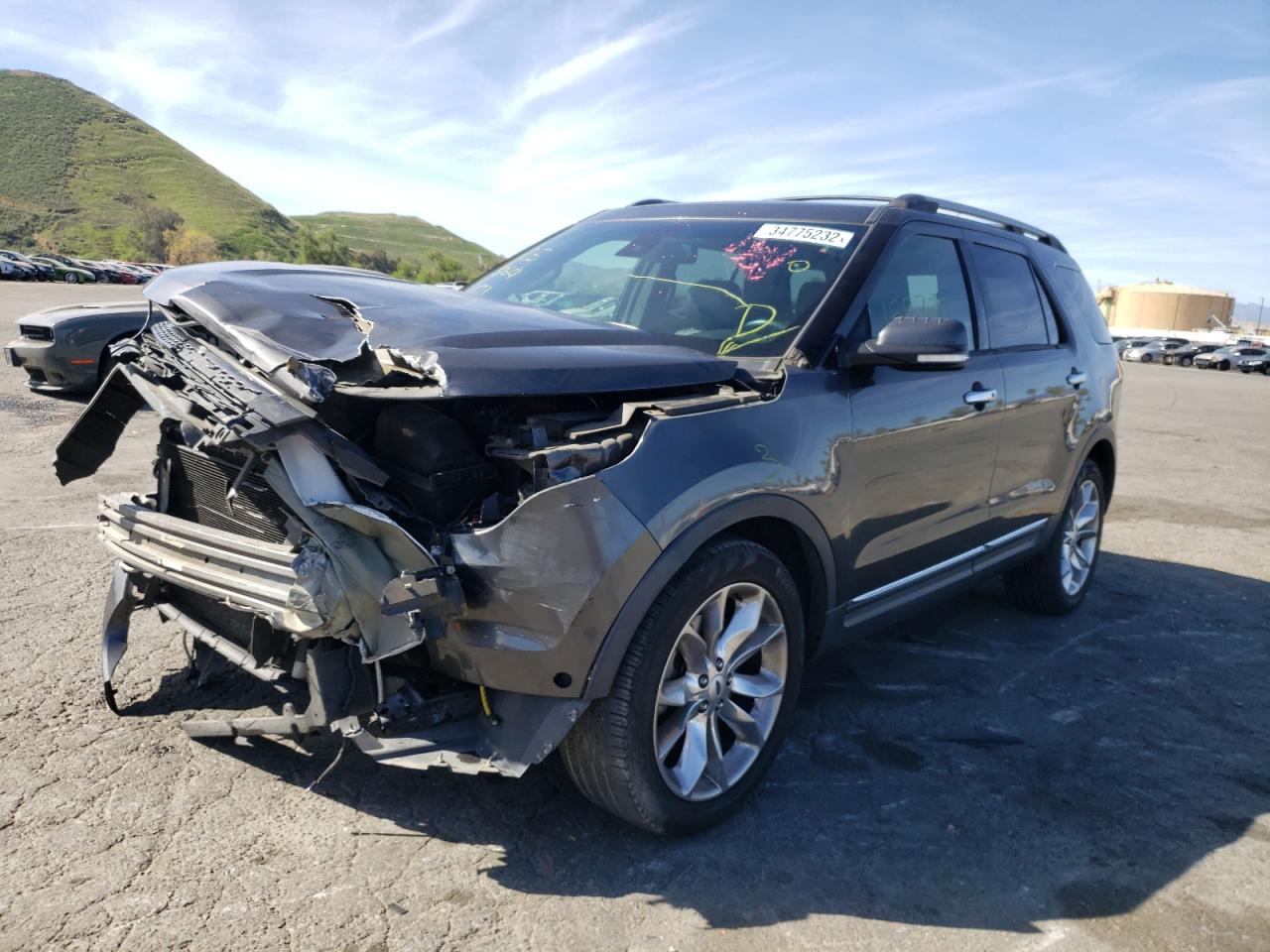 Photo 2 from auction – 2015 FORD EXPLORER L with VIN 1FM5K7F88FGA40862