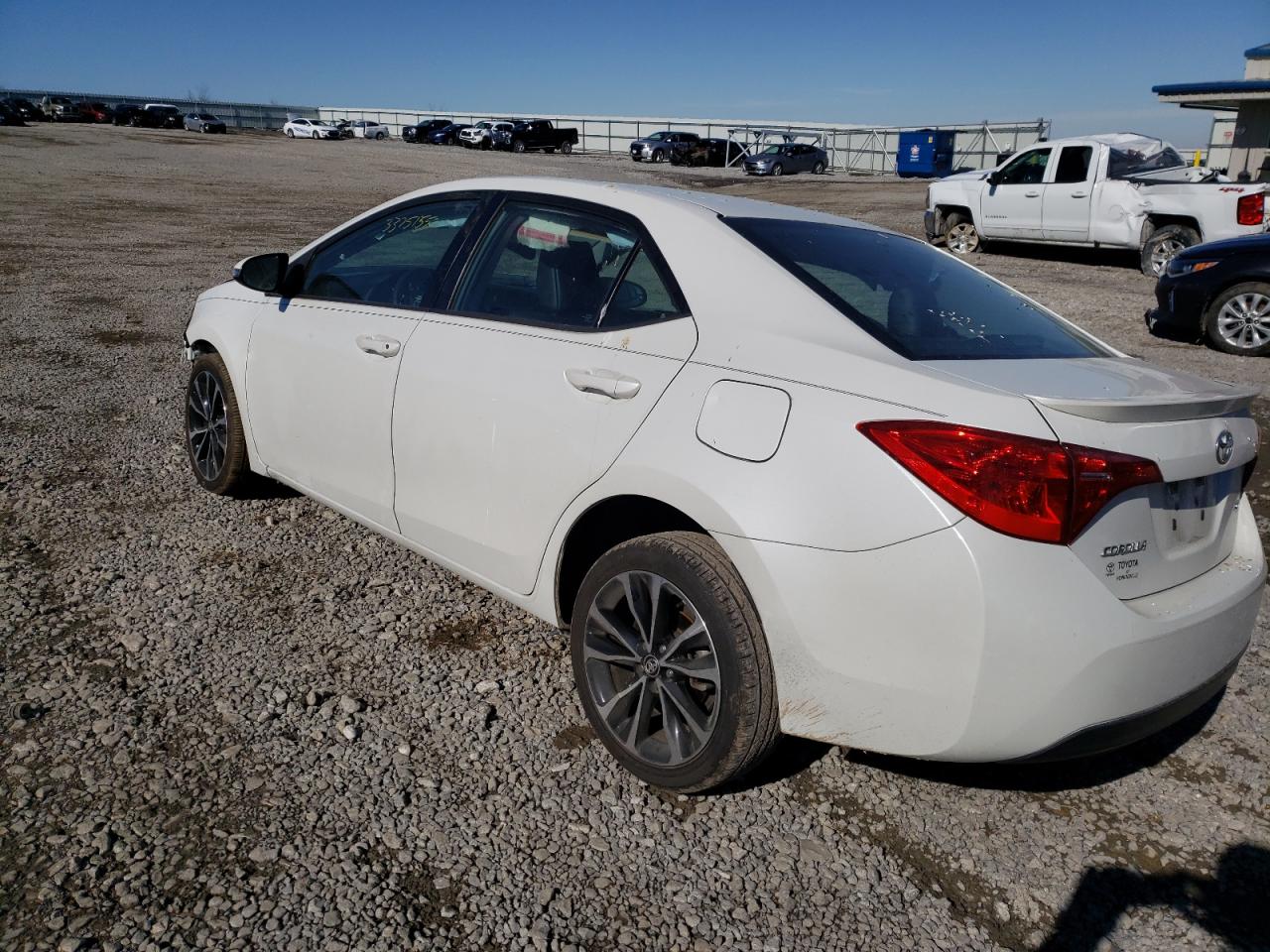 Photo 3 from auction – 2017 TOYOTA COROLLA L with VIN 5YFBURHE7HP605250