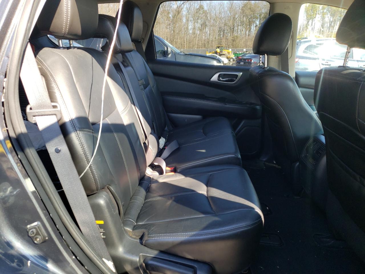 Photo 6 from auction – 2013 NISSAN PATHFINDER with VIN 5N1AR2MM7DC647109