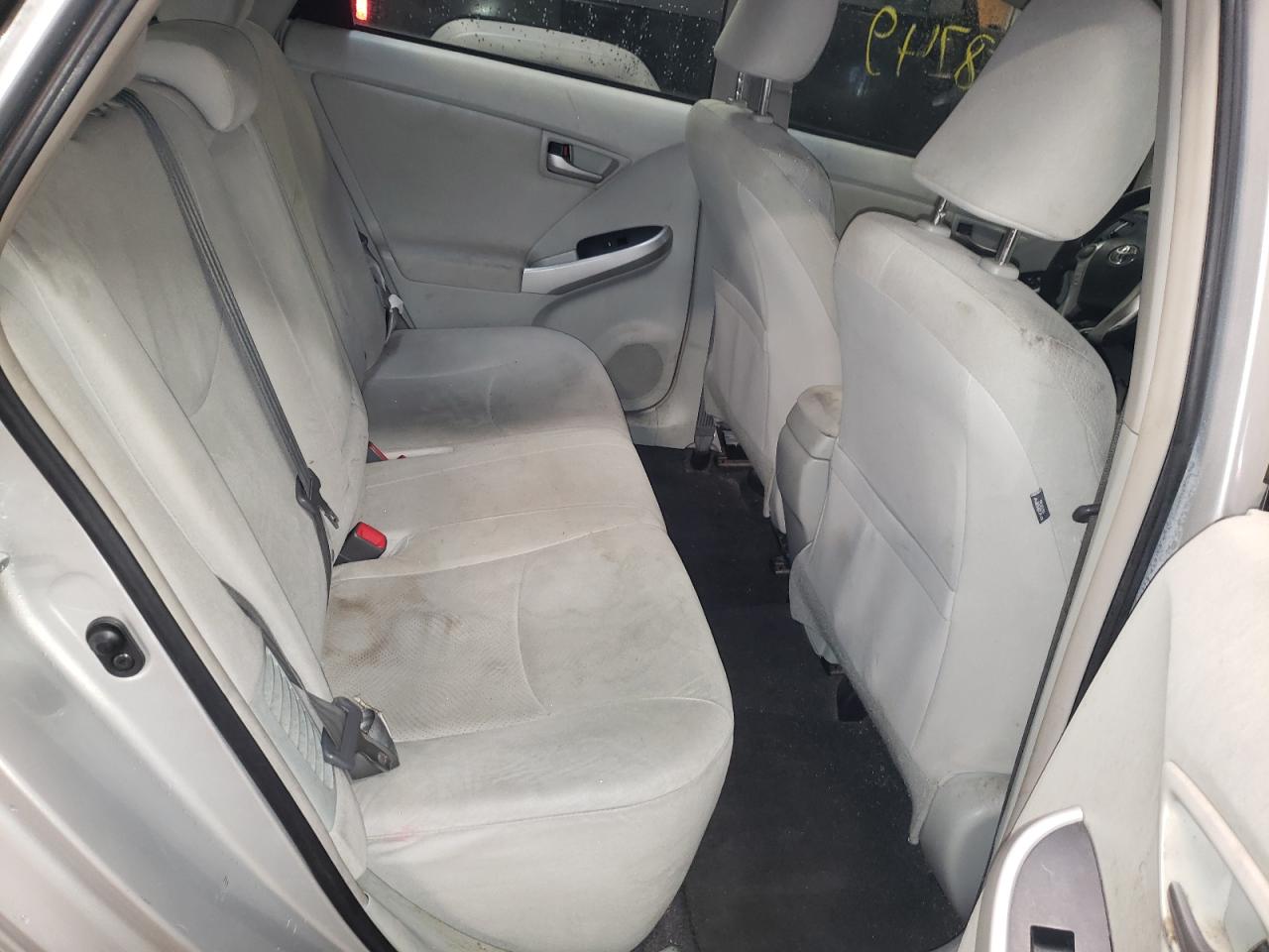 Photo 6 from auction – 2014 TOYOTA PRIUS with VIN JTDKN3DU4E1748812