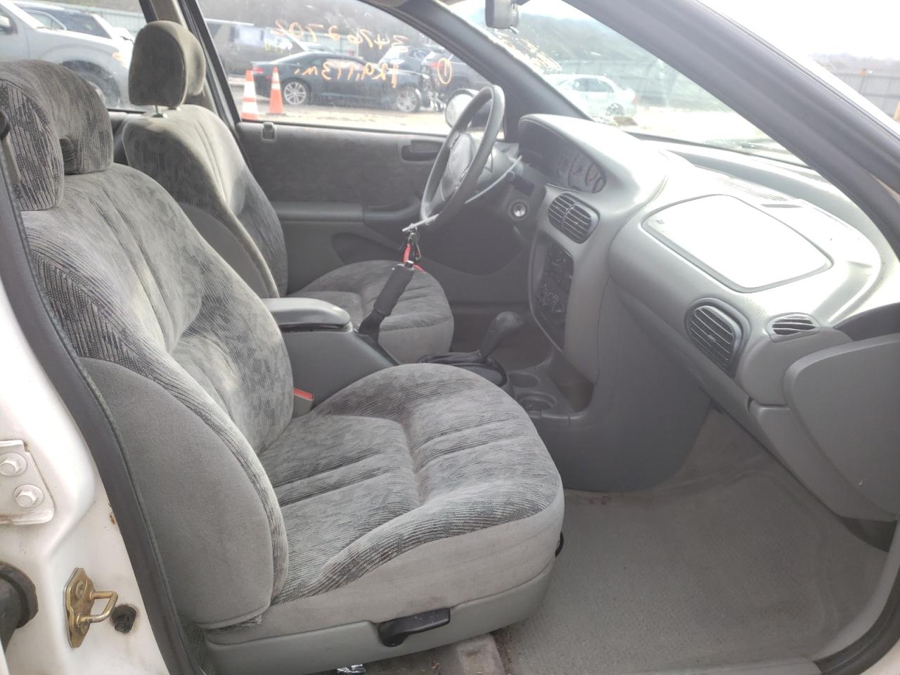 Photo 5 from auction – 1998 DODGE STRATUS with VIN 1B3EJ56X5WN145567