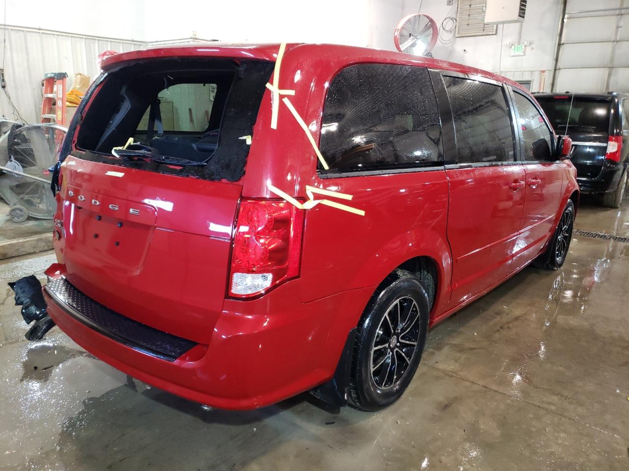 Photo 4 from auction – 2016 DODGE GRAND CARA with VIN 2C4RDGCG5GR277224