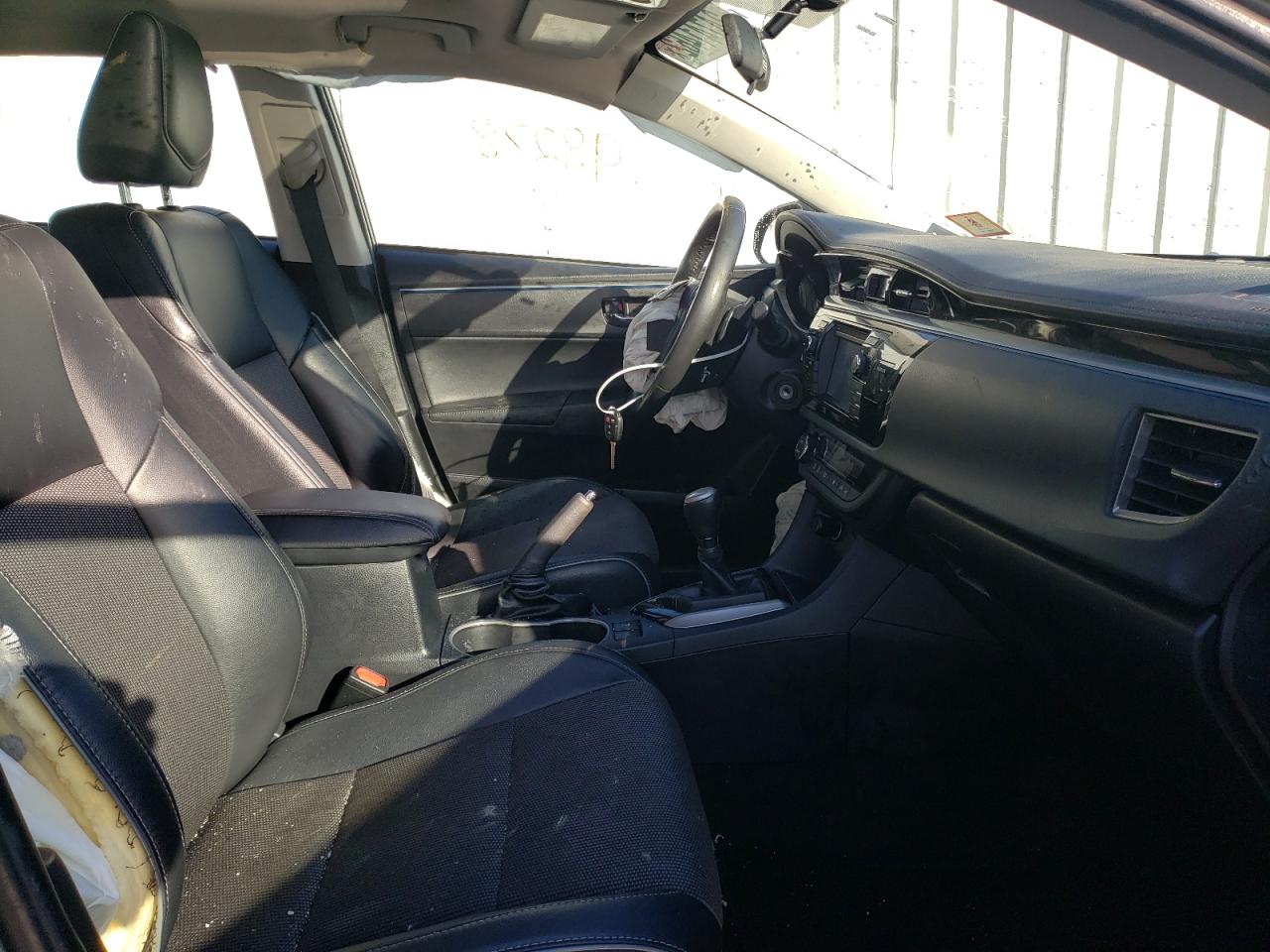 Photo 5 from auction – 2016 TOYOTA COROLLA L with VIN 2T1BURHE4GC693964