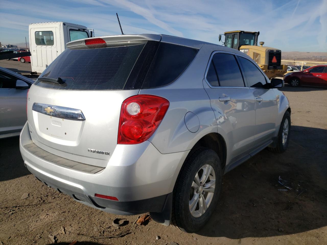 Photo 4 from auction – 2015 CHEVROLET EQUINOX LS with VIN 2GNFLEEK4F6324861