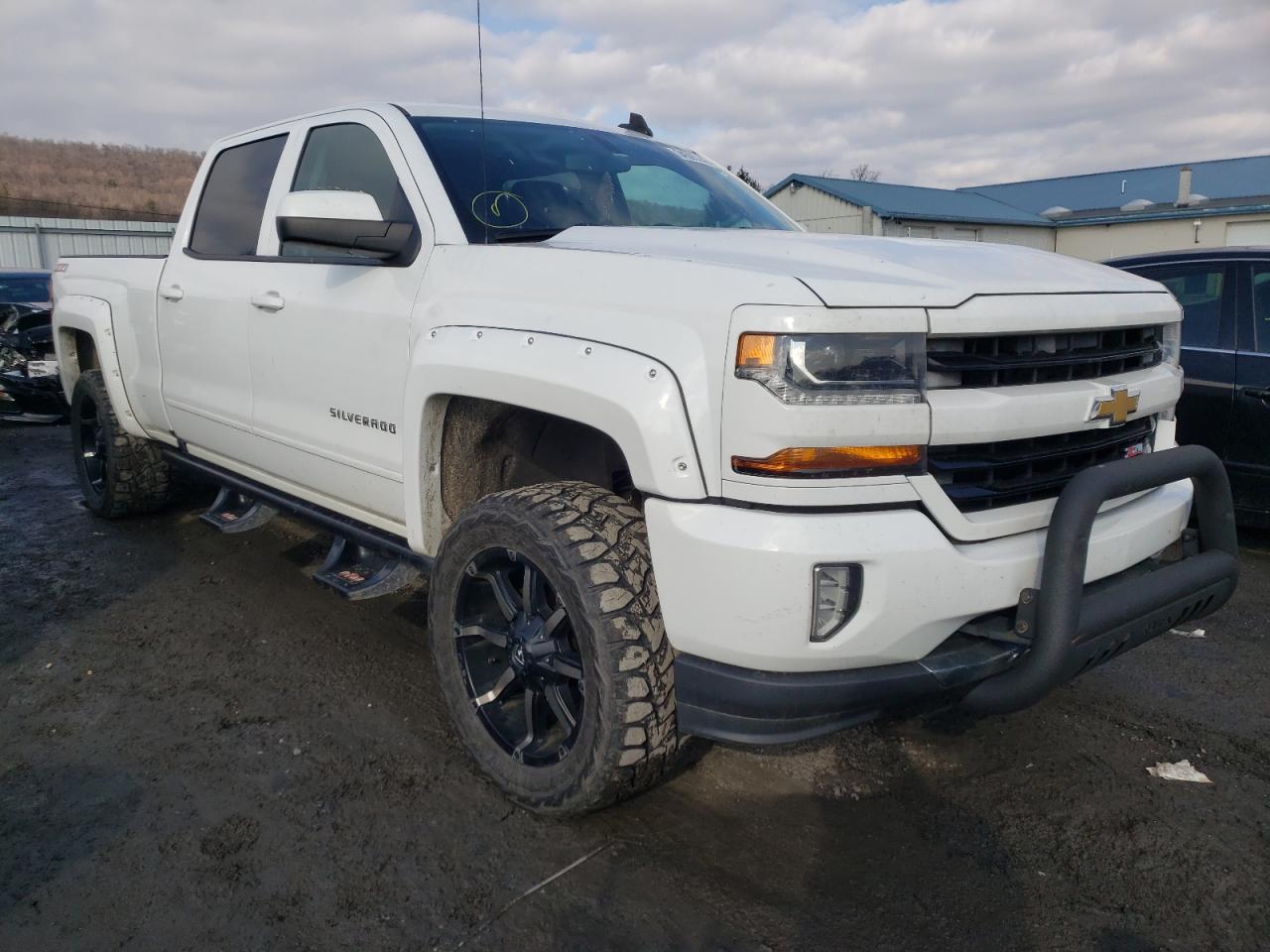 CHEVROLET SILVERADO 2016 with VIN 3GCUKREC8GG278010 - Photo from auction