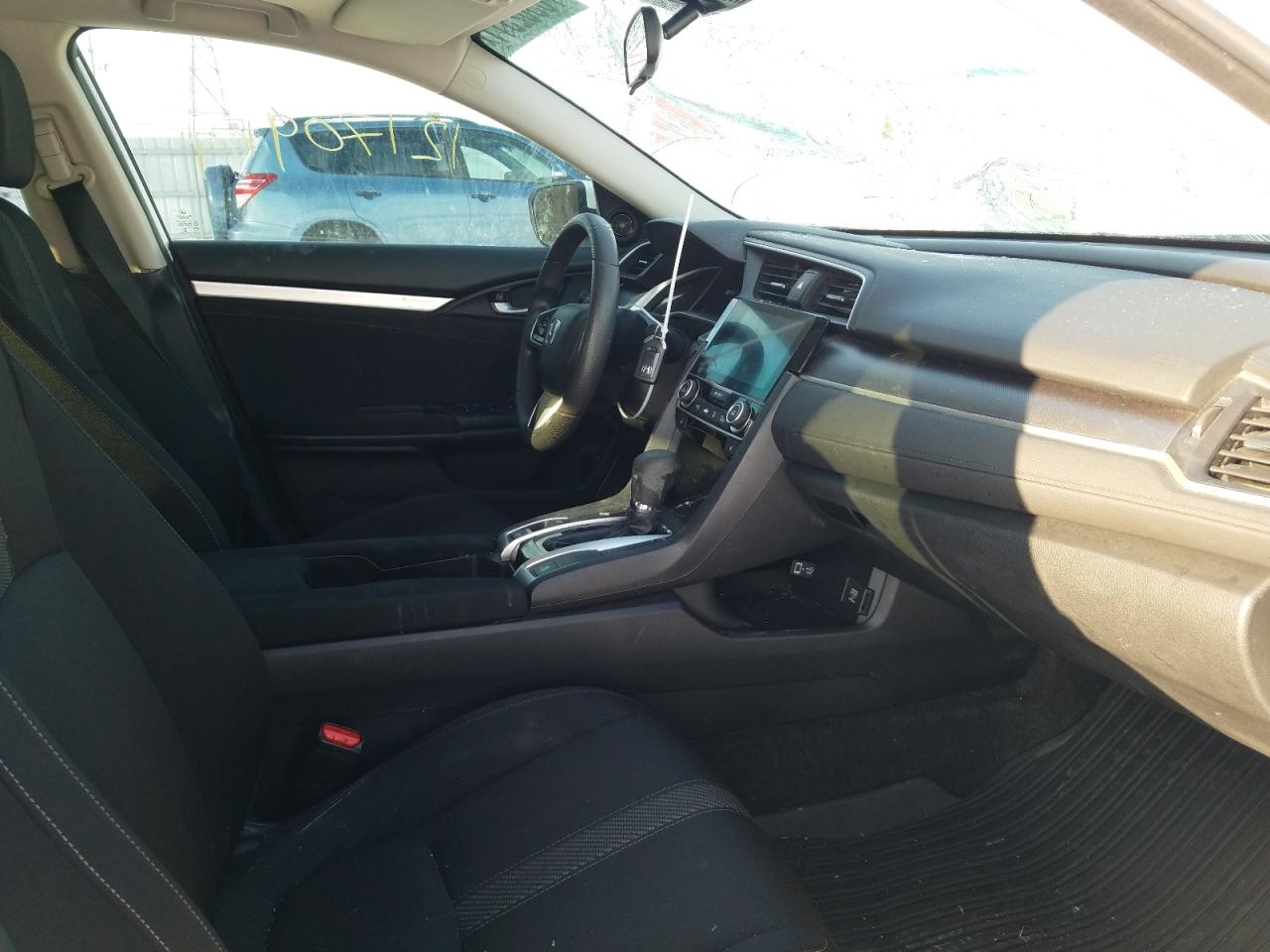 Photo 5 from auction – 2017 HONDA CIVIC EX with VIN 2HGFC2F84HH017757