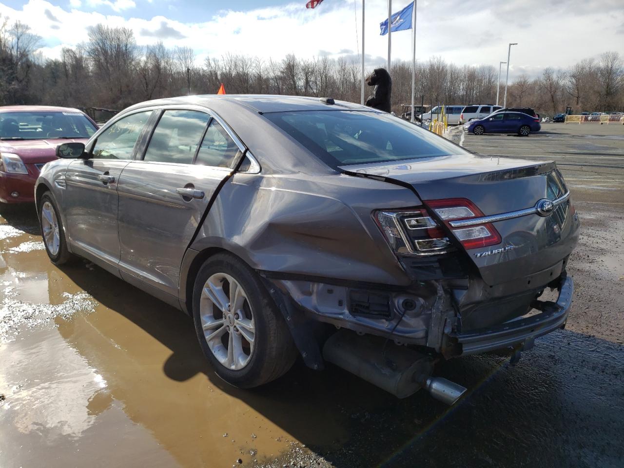 Photo 3 from auction – 2013 FORD TAURUS SEL with VIN 1FAHP2E88DG200636