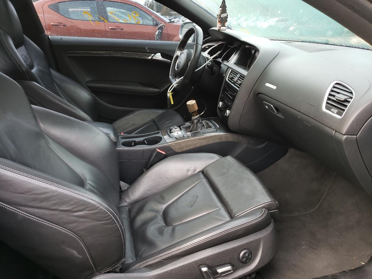 Photo 5 from auction – 2013 AUDI S5 PREMIUM with VIN WAUGGAFR8DA024534