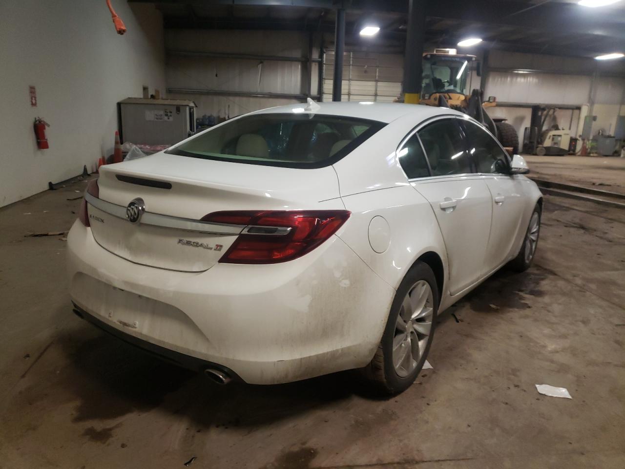 Photo 4 from auction – 2014 BUICK REGAL with VIN 2G4GK5EX9E9292364