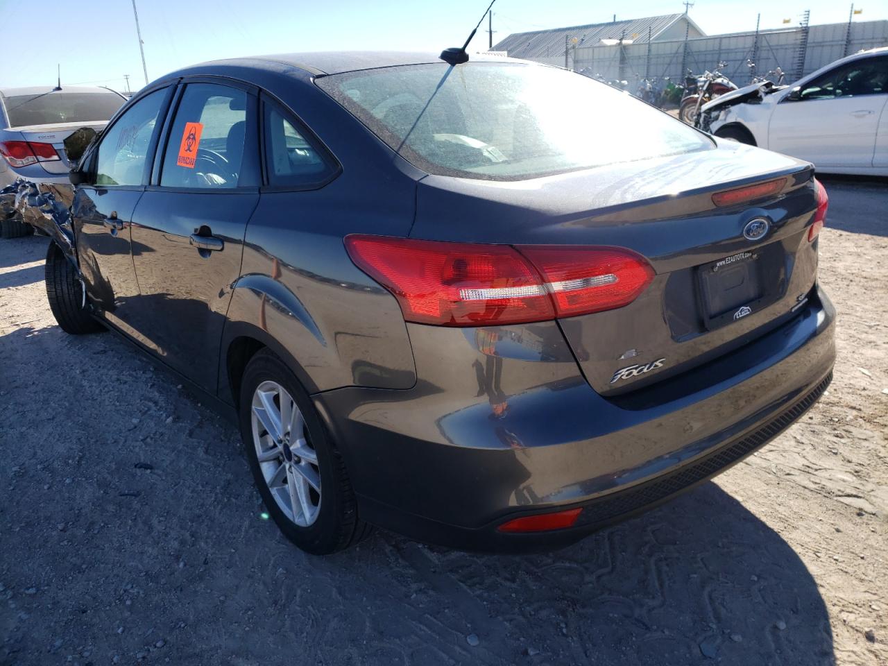 Photo 3 from auction – 2015 FORD FOCUS SE with VIN 1FADP3F24FL262916