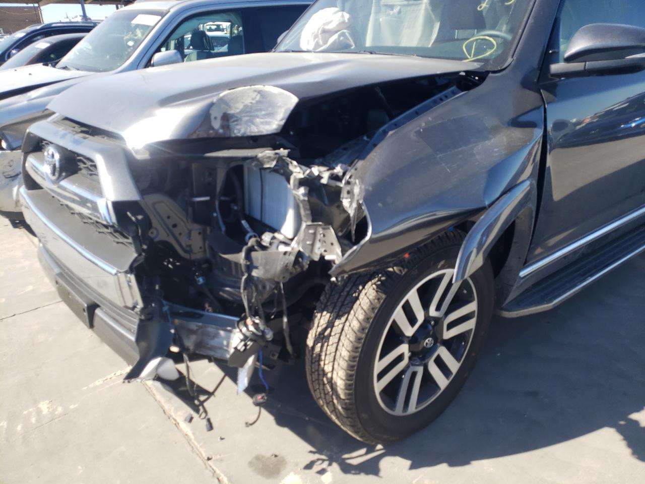 Photo 9 from auction – 2019 TOYOTA 4RUNNER SR with VIN JTEBU5JR0K5617049